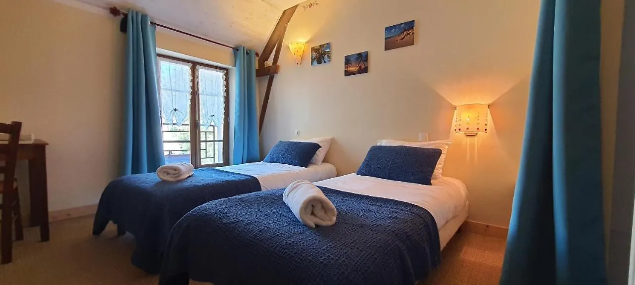 Couette-café Bed and Breakfast Le Castellou à Conques France