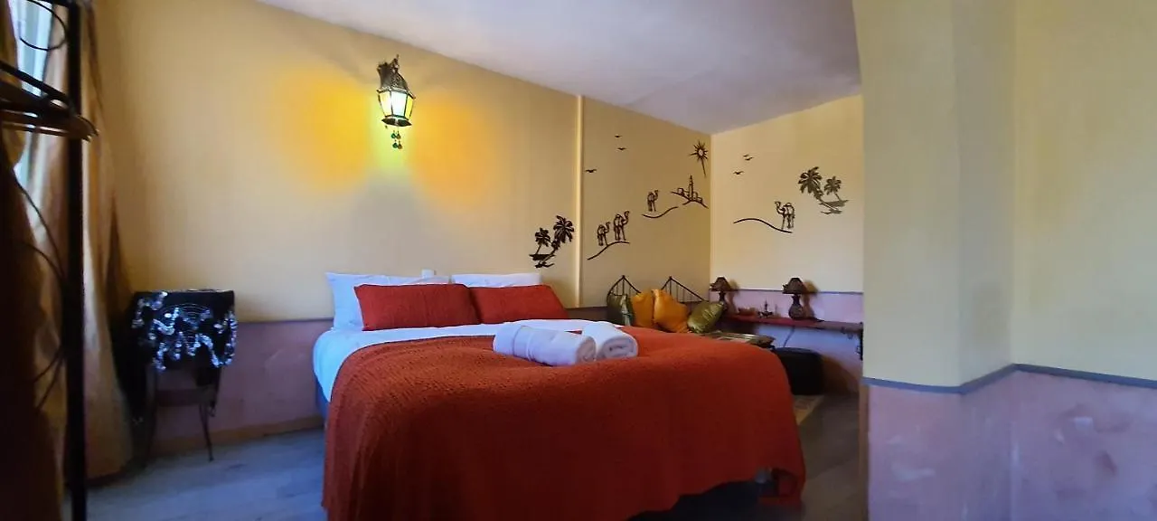 Couette-café Bed and Breakfast Le Castellou à Conques